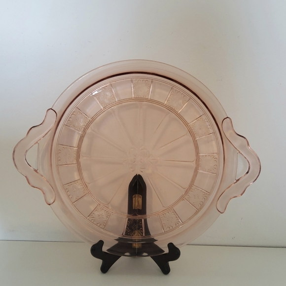 Jeannette Vintage Pink Depression Glass serving plate with handles - Picture 4 of 4